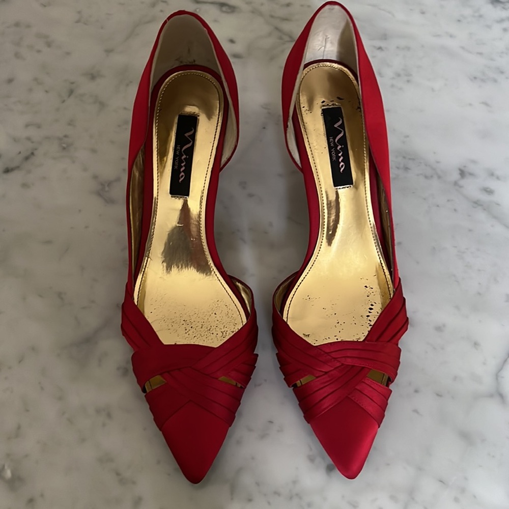 Nina Red Satin Pumps Pointed Toe Low Heel Size 8
